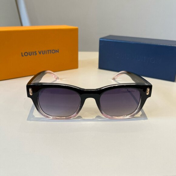 Louis Vuitton Women\'s Black Sunglasses main image 4